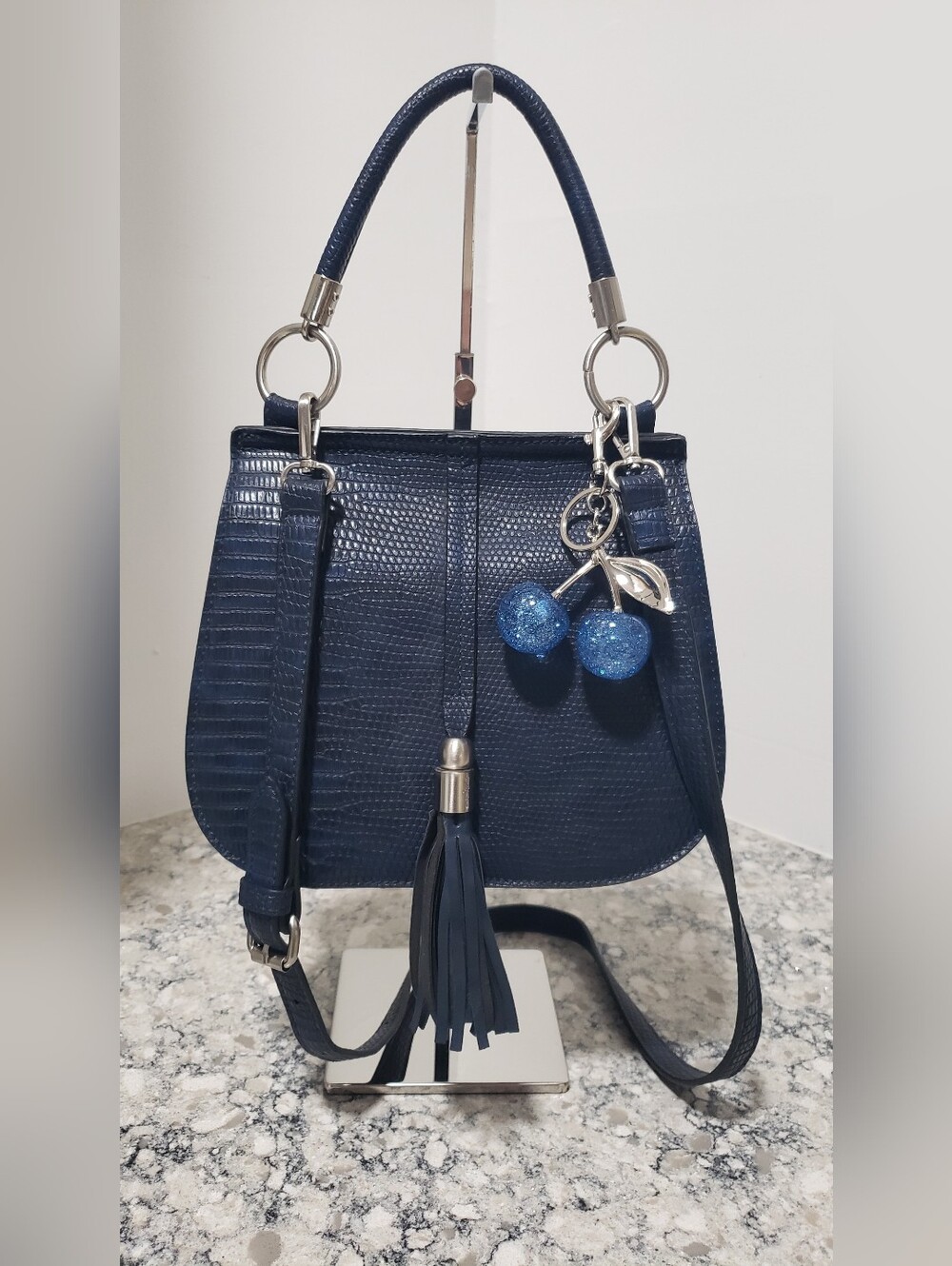 EUC Simply Noelle Navy Textured Snakeskin Crossbody Bag